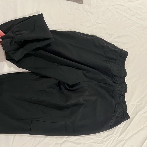 Skechers Black Cargo scrubs - Picture 8 of 8